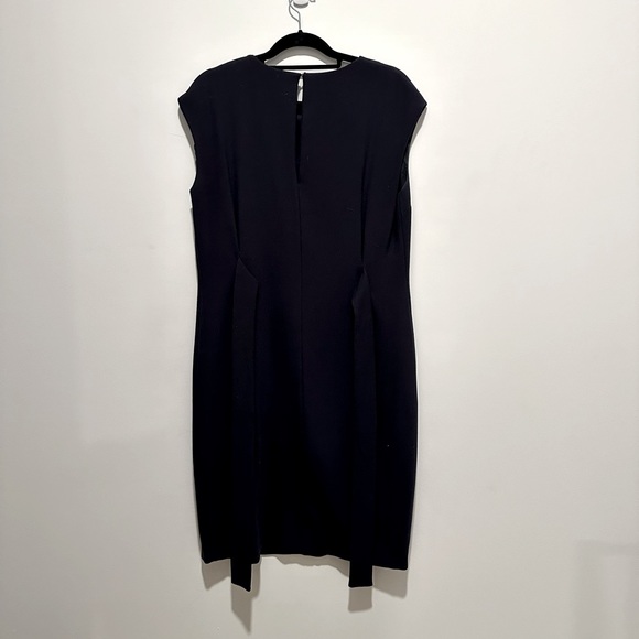 Massimo Dutti, Navy tie waste knit dress, size 10, relaxed fit, good condition - Picture 2 of 4